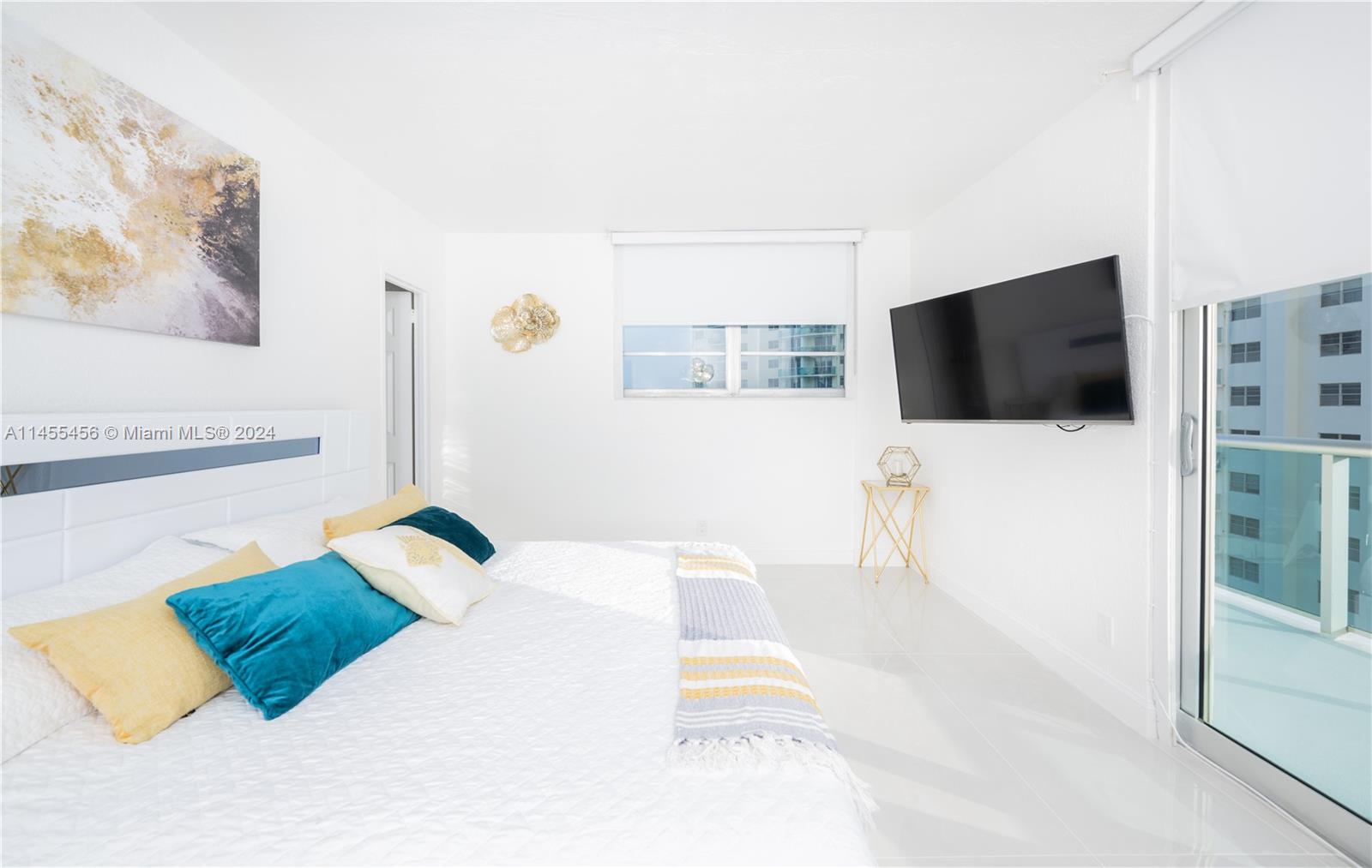 TIDES ON HOLLYWOOD BEACH - Residential Lease