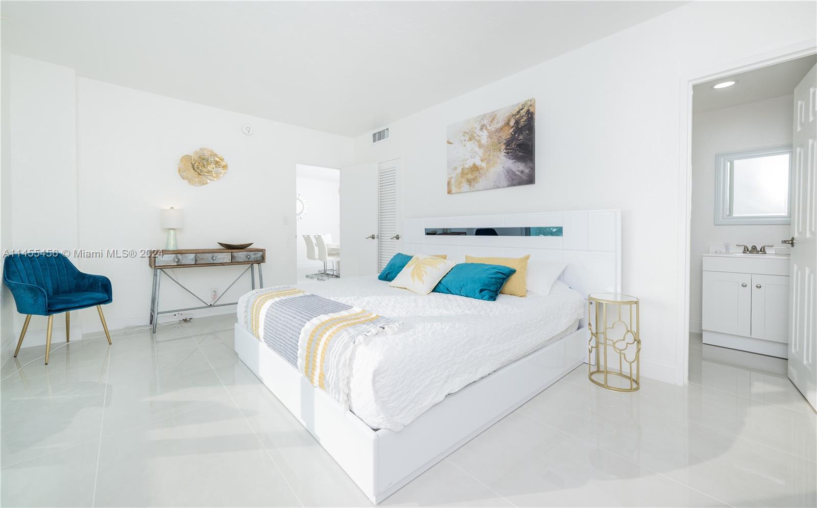 TIDES ON HOLLYWOOD BEACH - Residential Lease