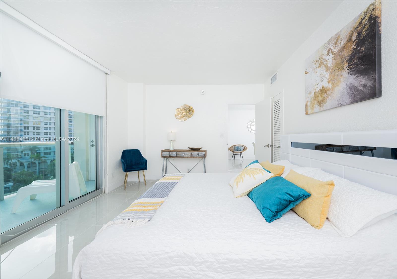 TIDES ON HOLLYWOOD BEACH - Residential Lease