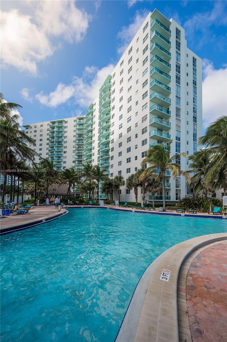 TIDES ON HOLLYWOOD BEACH - Residential Lease