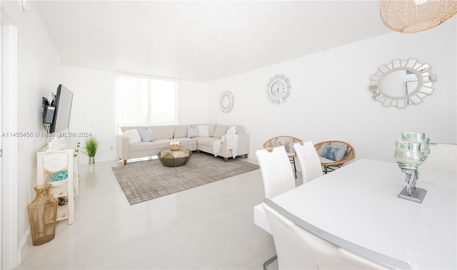 TIDES ON HOLLYWOOD BEACH - Residential Lease