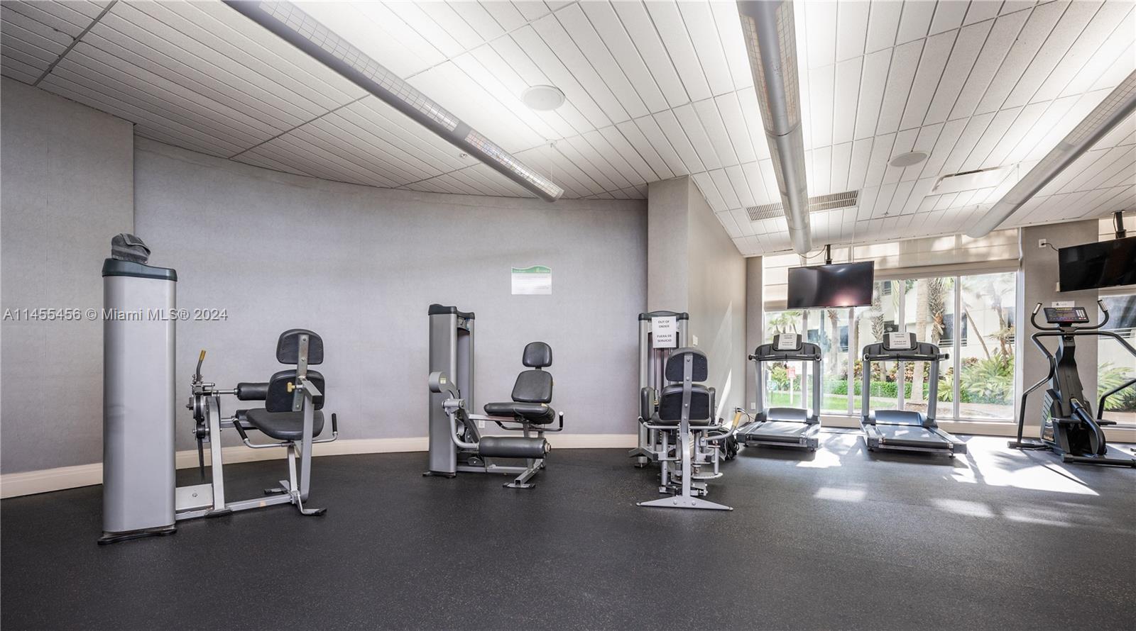 TIDES ON HOLLYWOOD BEACH - Residential Lease