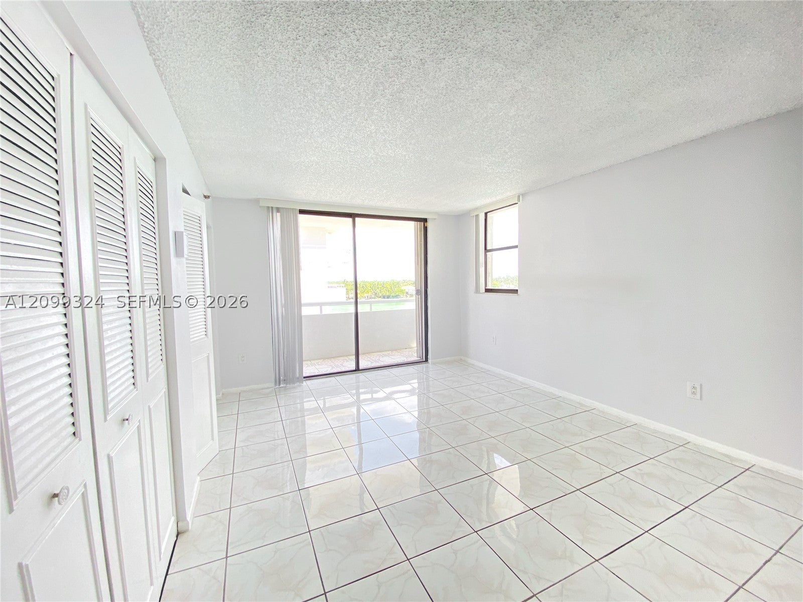6830 Indian Creek Dr 6D