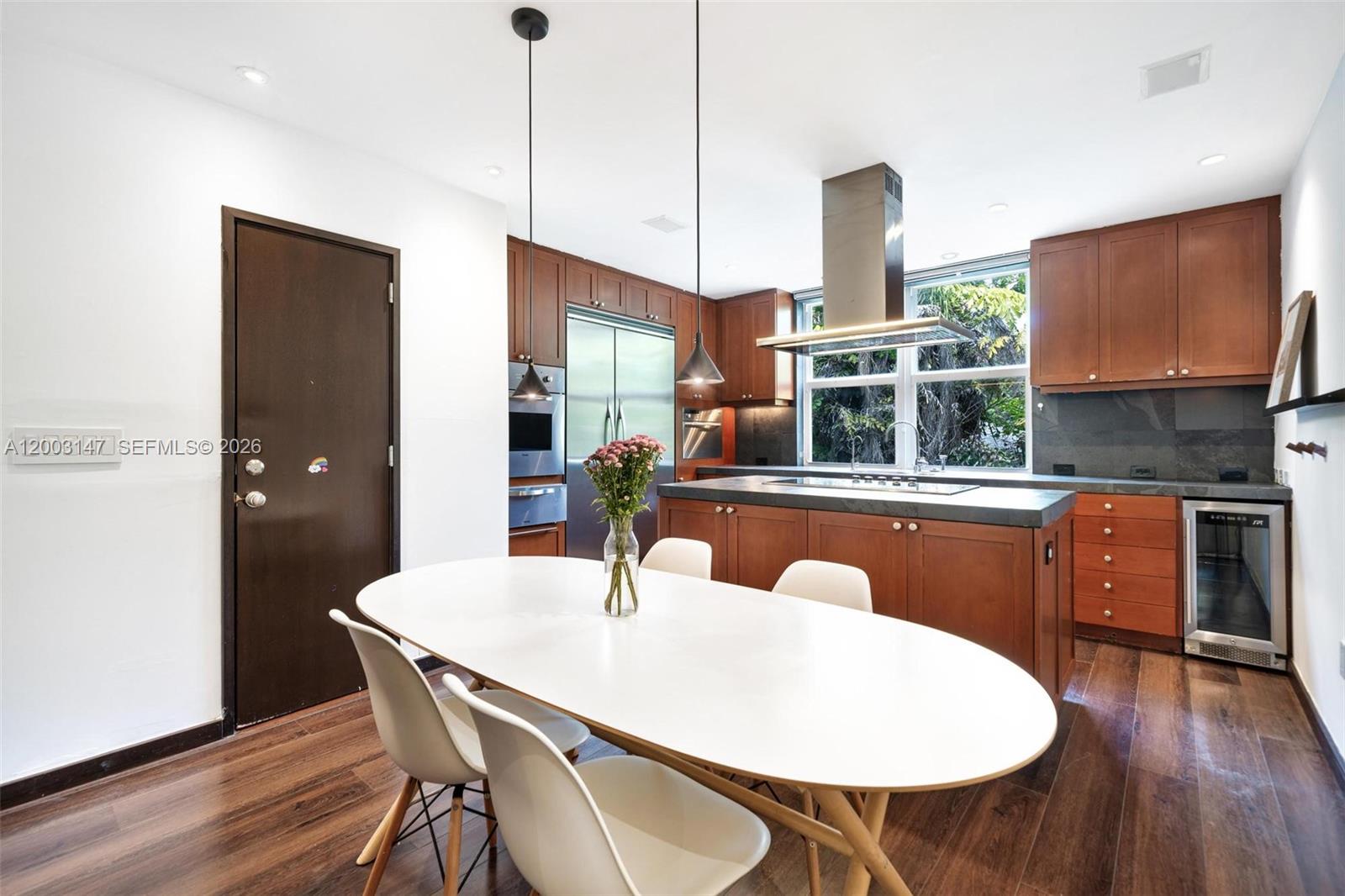 FRENCH VILLAGE IN THE GRO - Residential