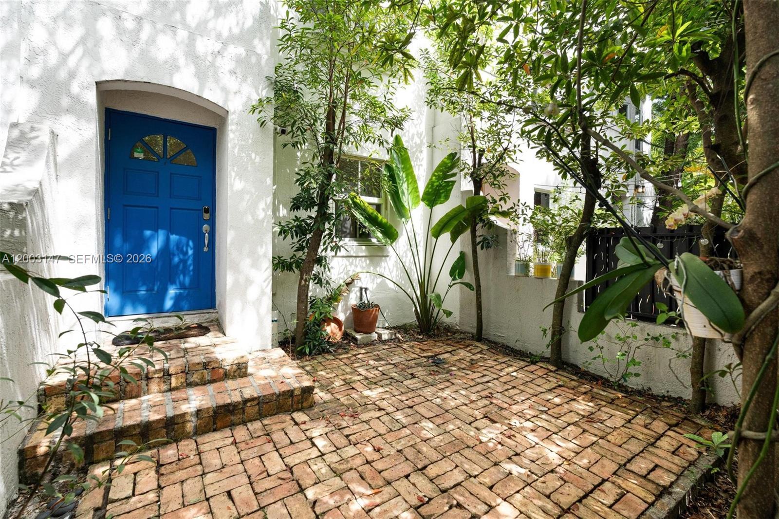 FRENCH VILLAGE IN THE GRO - Residential