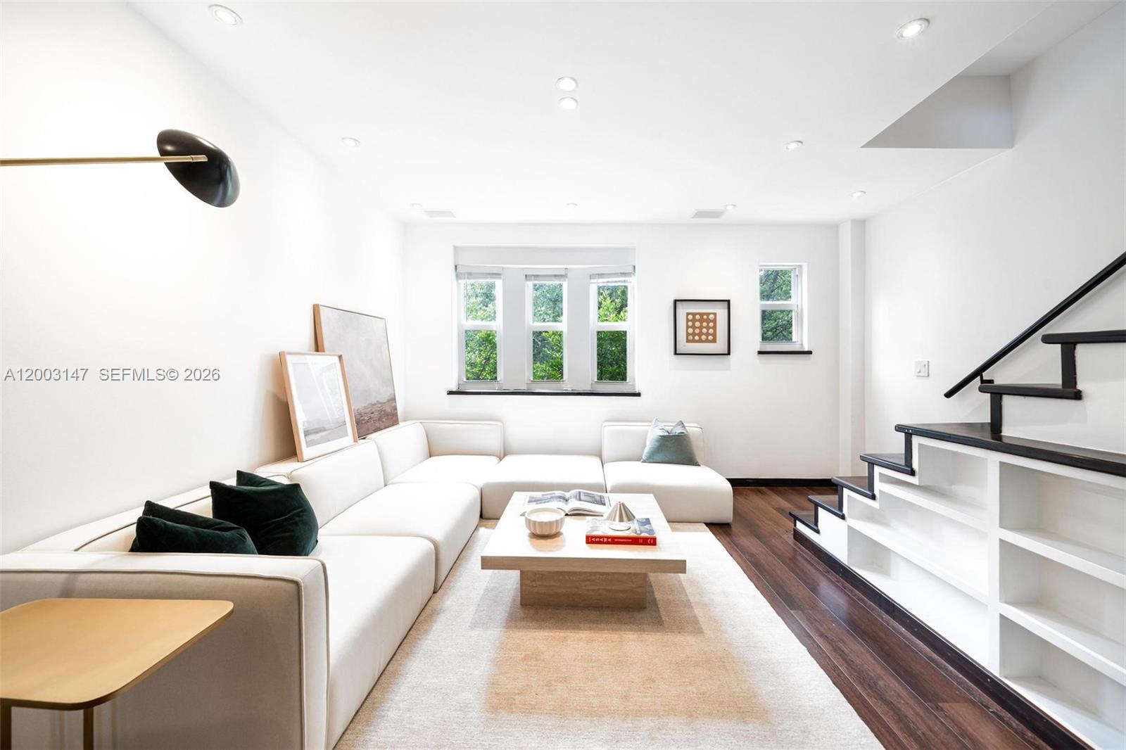 FRENCH VILLAGE IN THE GRO - Residential