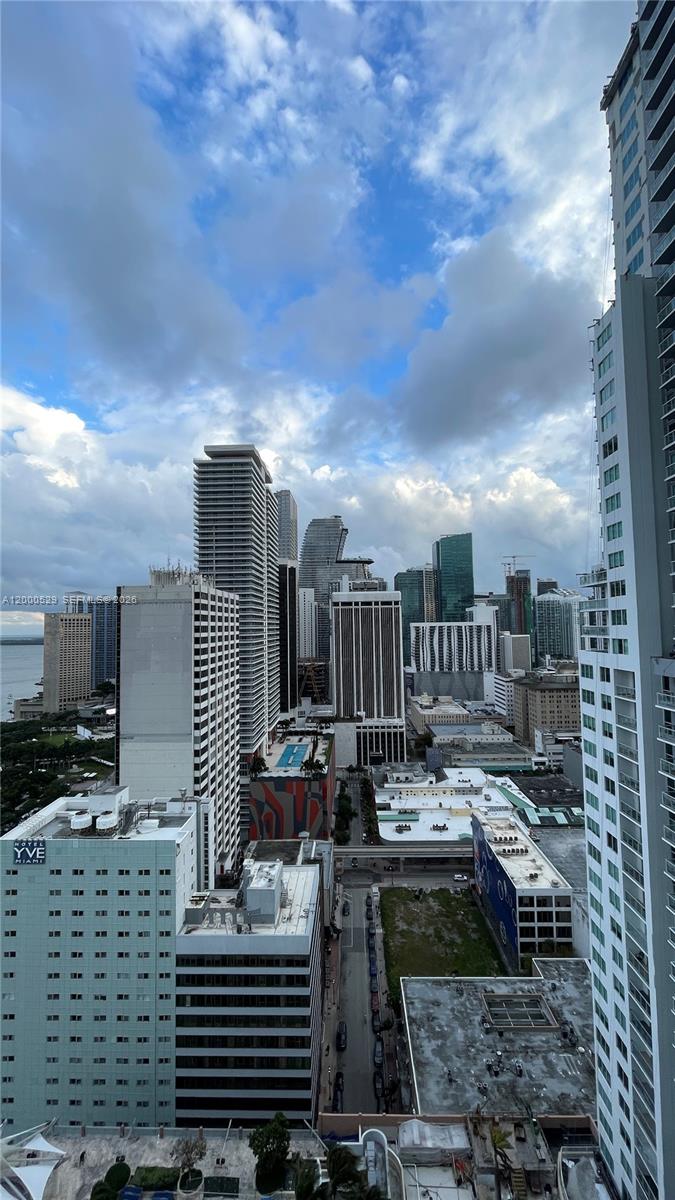 244 Biscayne Blvd 2907