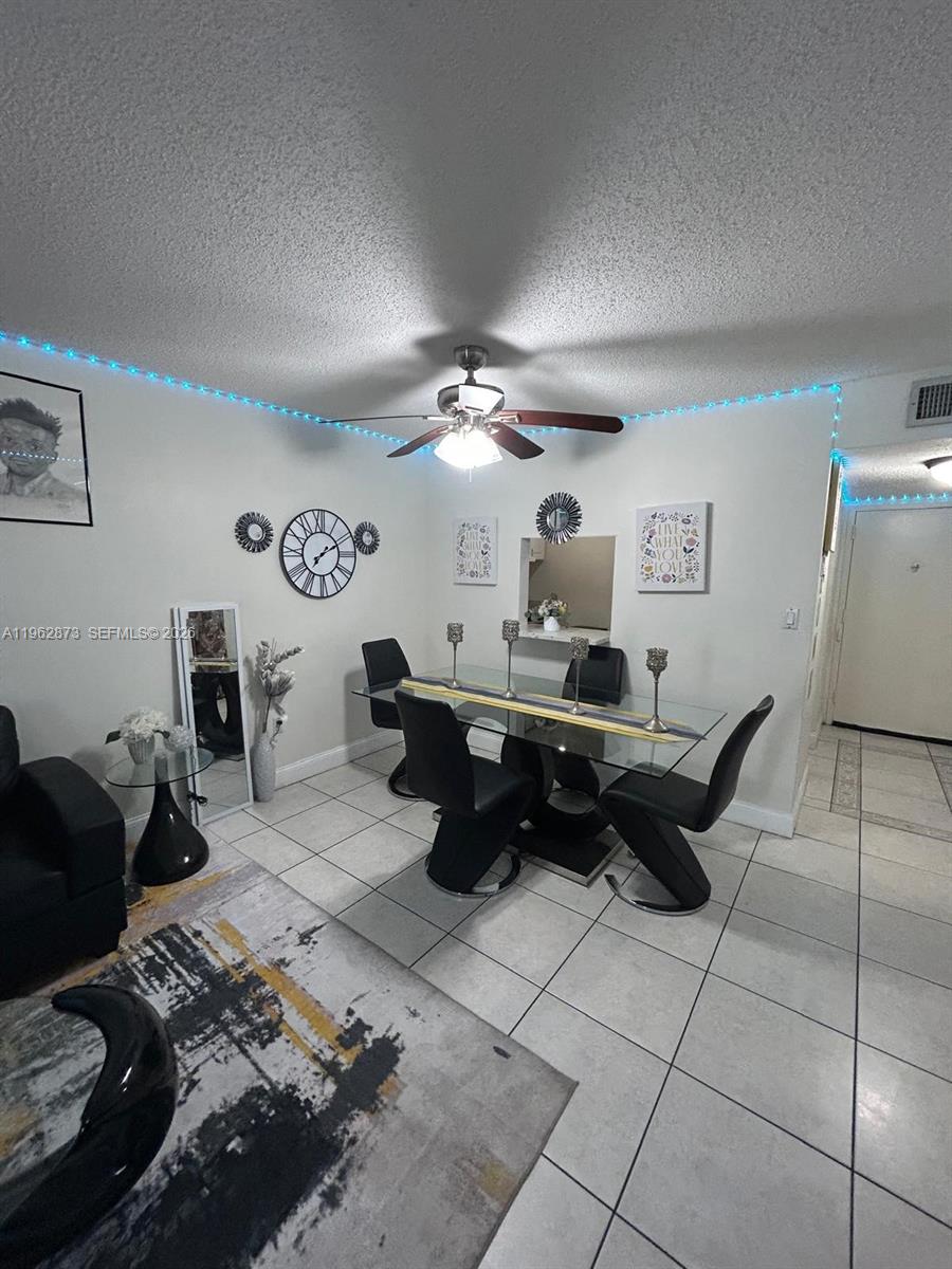 HERITAGE CIRCLE CONDO - Residential