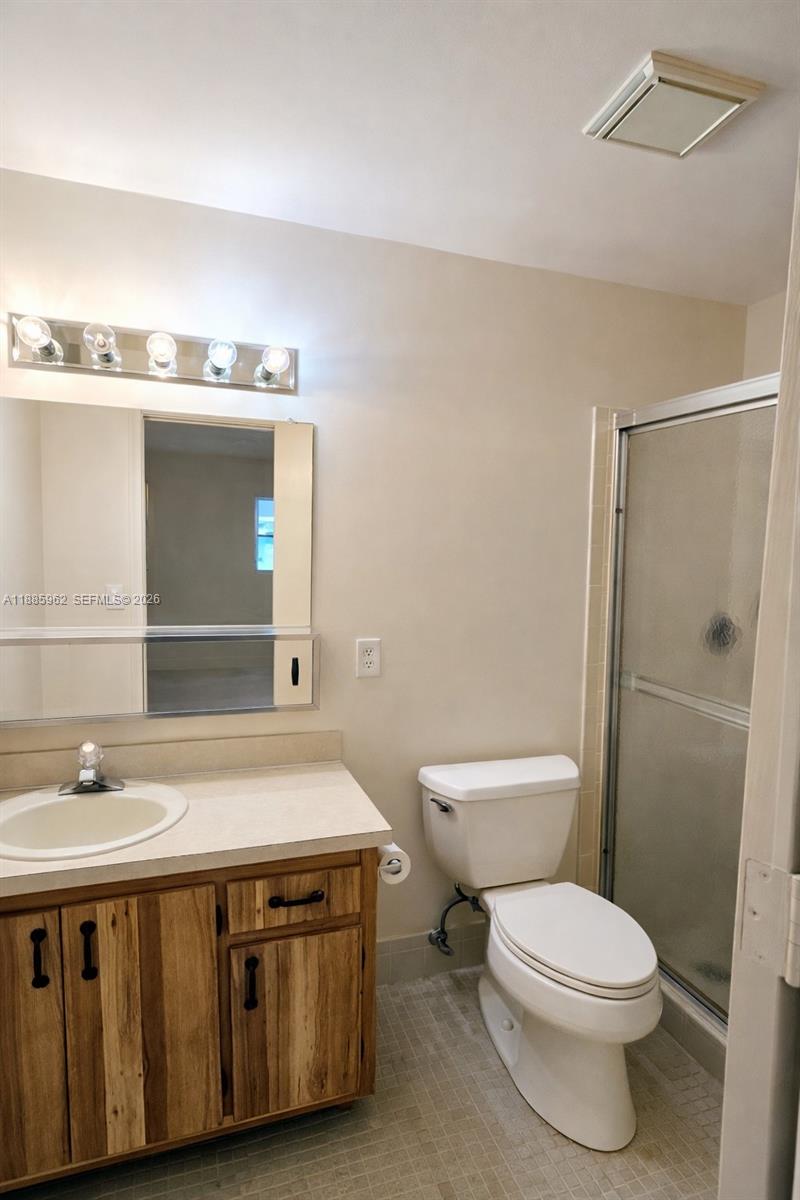 DELRAY VILLAS 4 - Residential