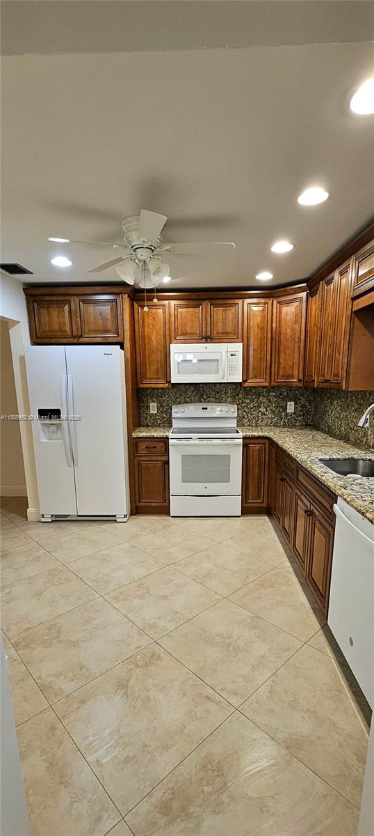 DELRAY VILLAS 4 - Residential