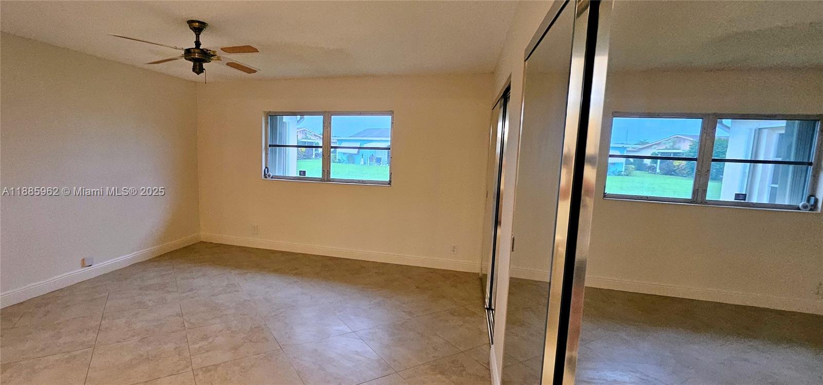DELRAY VILLAS 4 - Residential