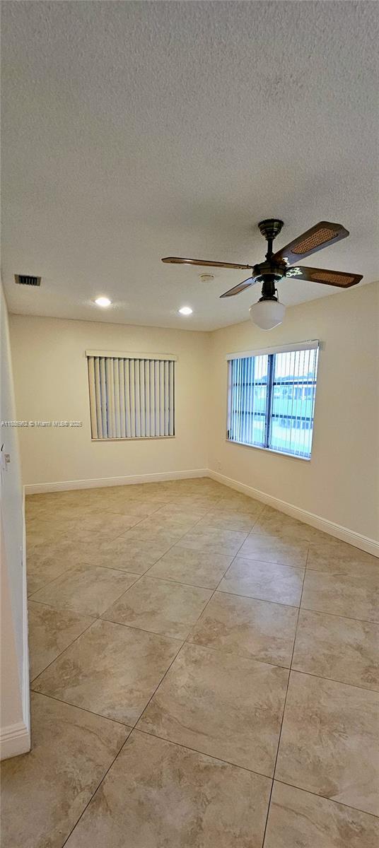 DELRAY VILLAS 4 - Residential