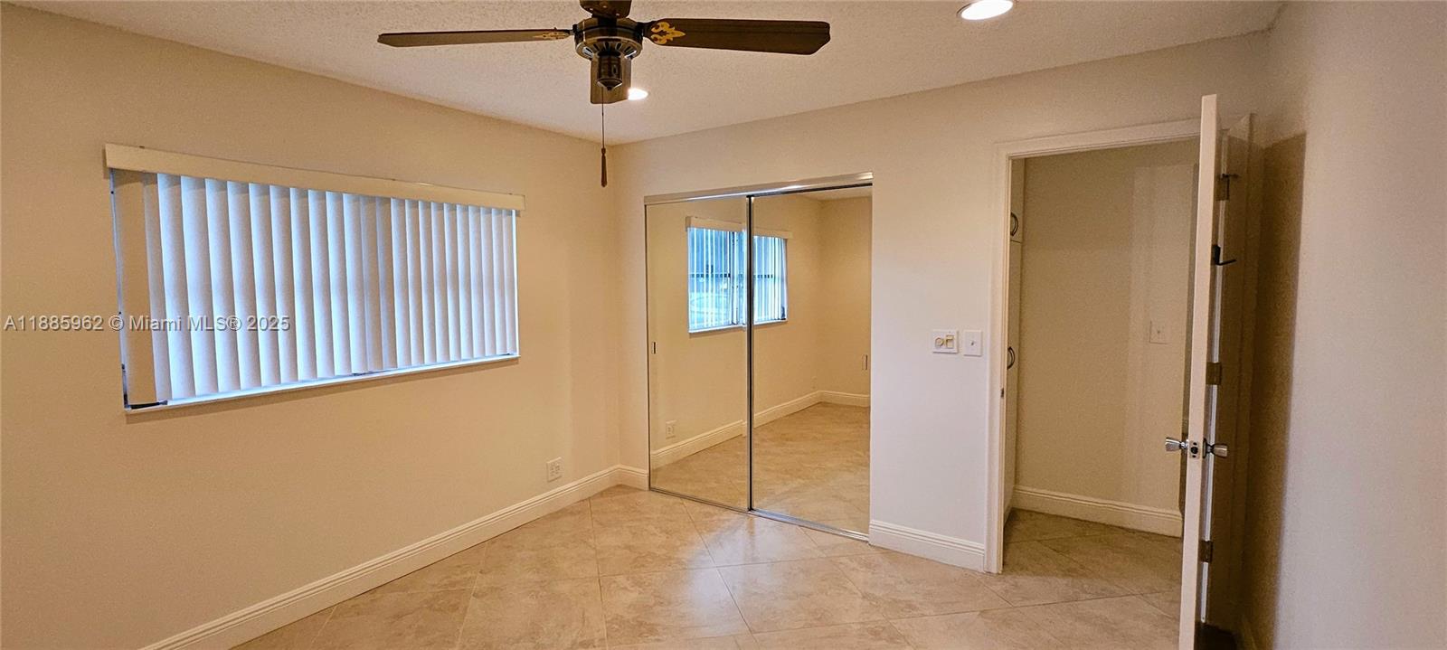 DELRAY VILLAS 4 - Residential
