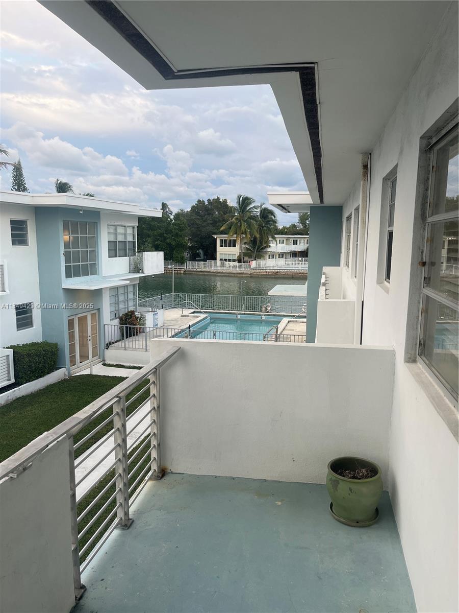 SOUTH SHORE YACHT AND GOL - Residential Lease