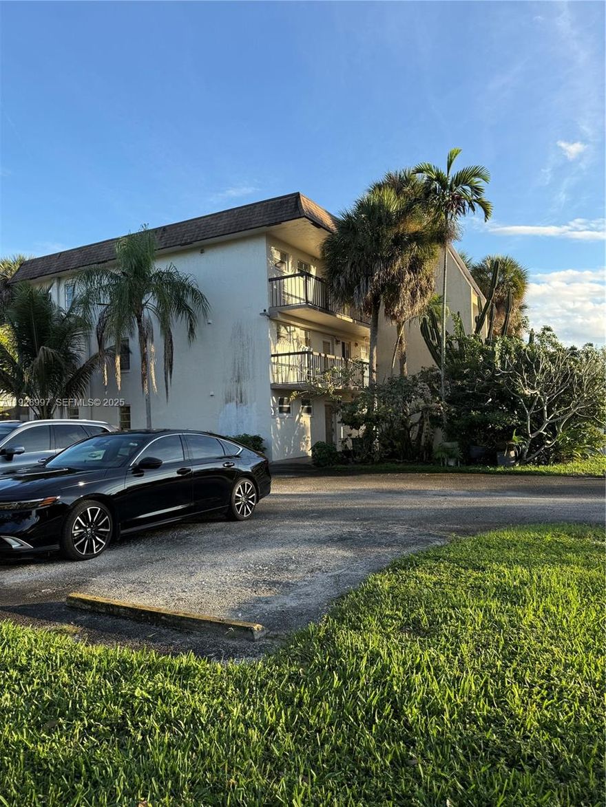 LOCATION, LOCATION! GREAT DEAL, ALL AGES WELCOMED! BEAUTIFULLY MAINTAINED, READY TO MOVE IN! 2 BED/2 BATH. CORNER UNIT IN DESIRED OMEGA CONDO COMPLEX. WASHER & DRYER IN UNIT, NICE NEUTRAL COLORS, LOTS OF GUEST PARKING AVAILABLE.