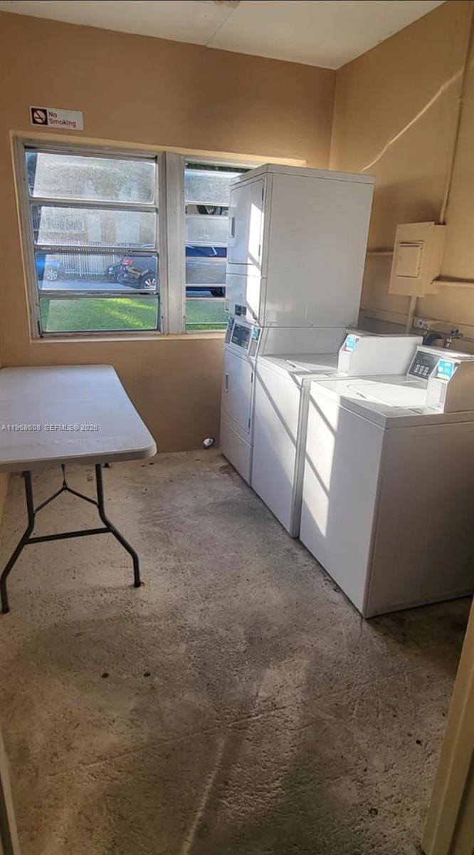 LAKEVIEW GARDENS CONDO - Residential