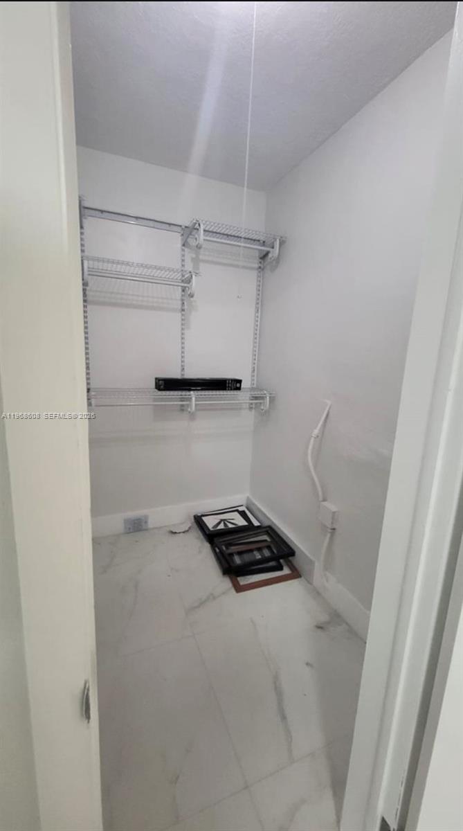 LAKEVIEW GARDENS CONDO - Residential