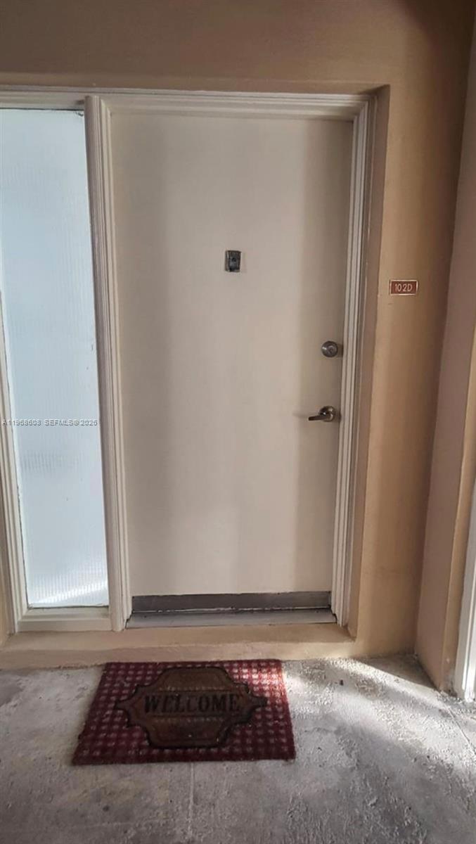 LAKEVIEW GARDENS CONDO - Residential