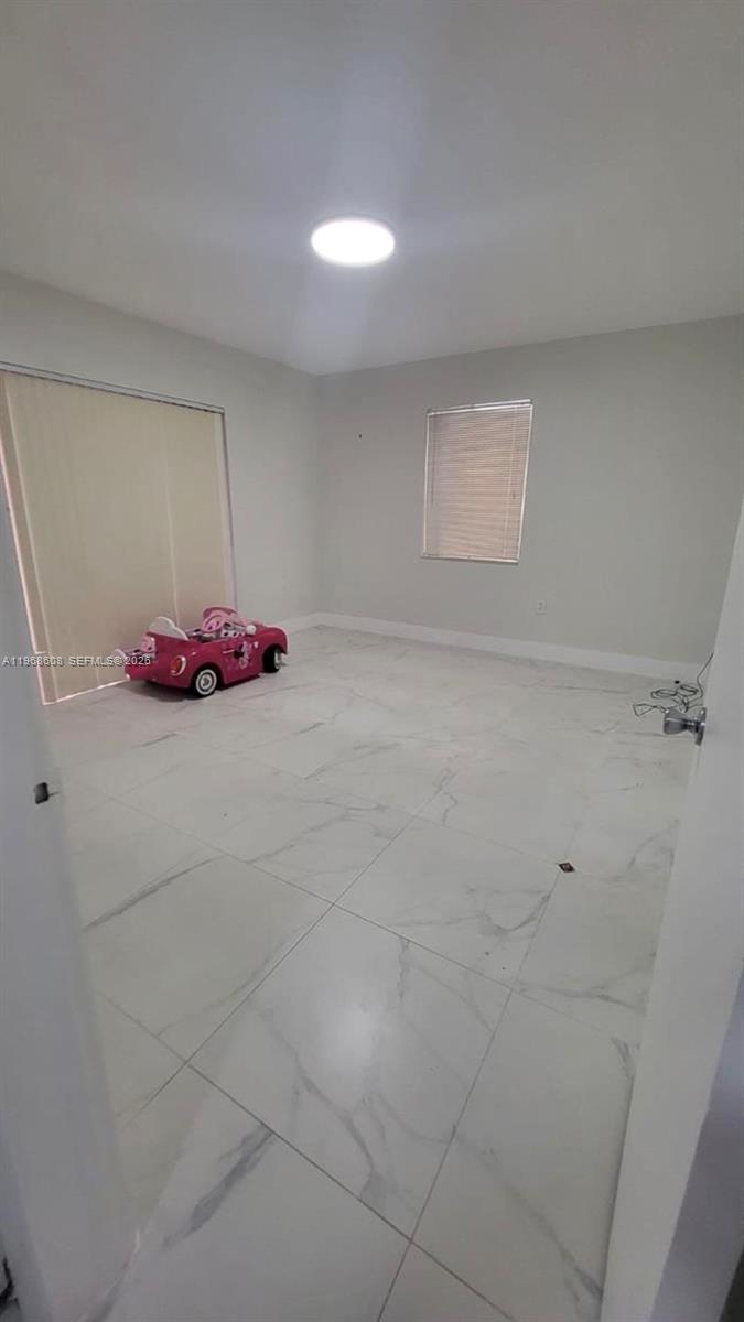 LAKEVIEW GARDENS CONDO - Residential