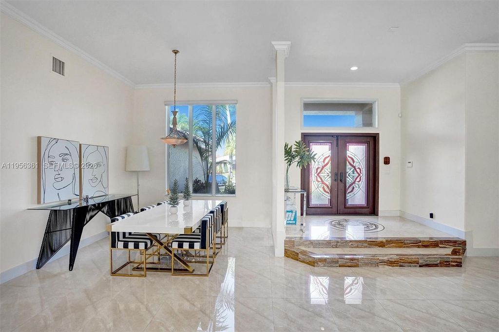 Photo of 306 Egret Ln #306, Weston, FL 33327 (MLS # A11956361)