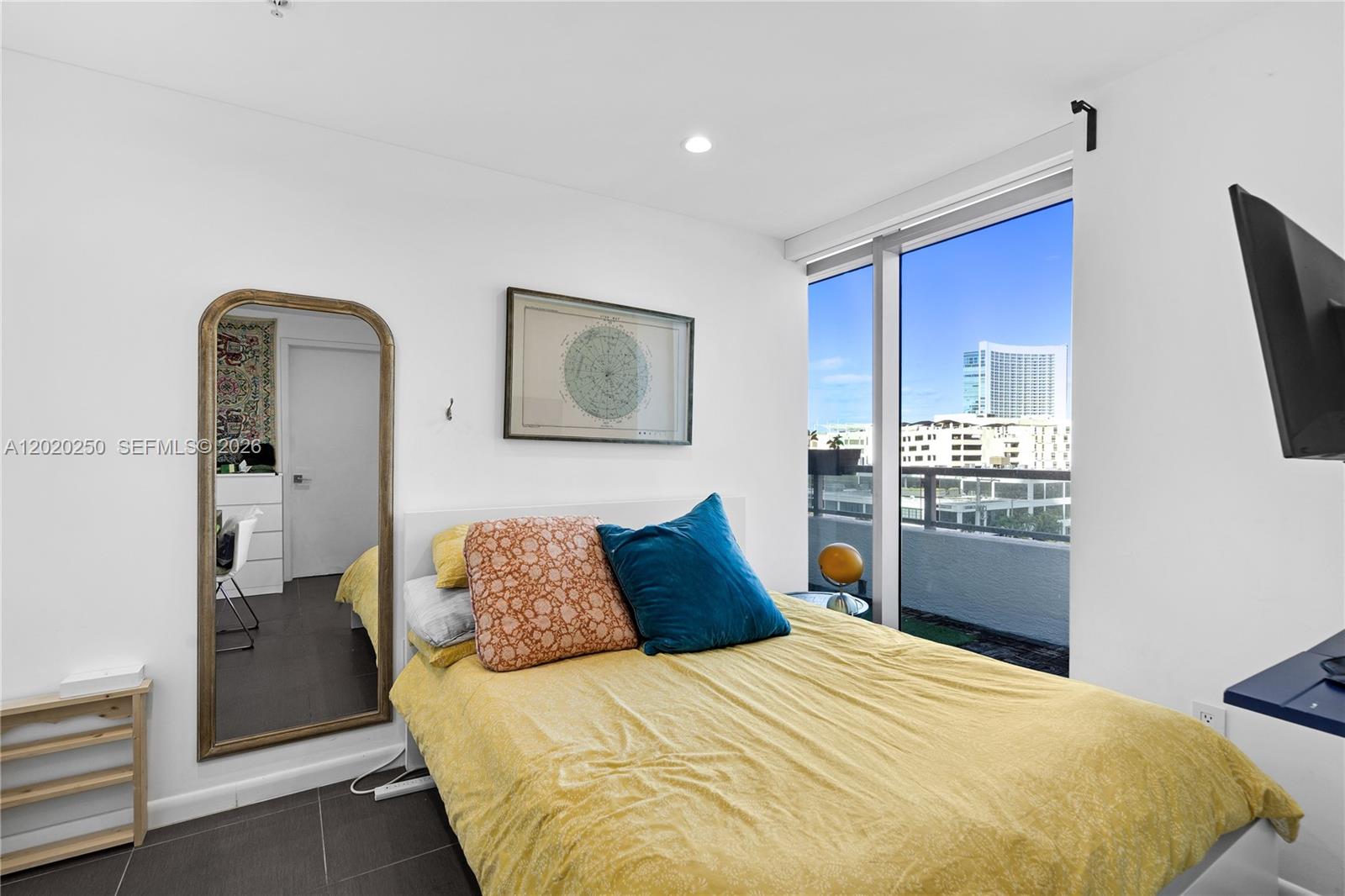 FOUR MIDTOWN MIAMI CONDO - Residential