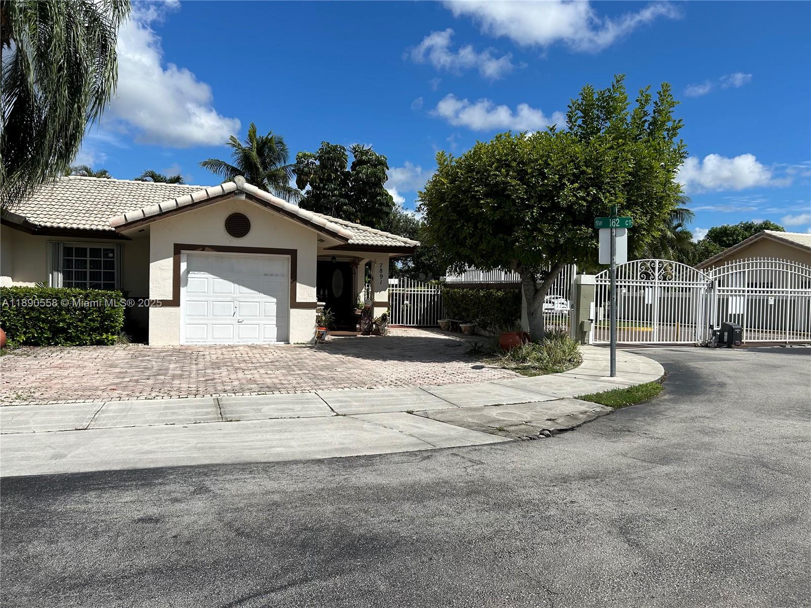 P A AT WEST KENDALL - Residential