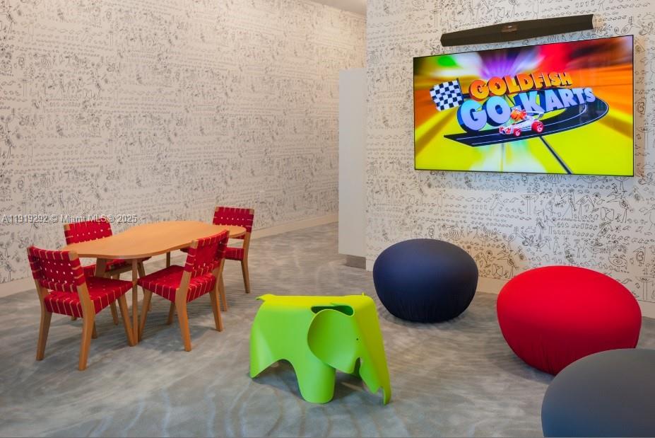 JADE SIGNATURE CONDO - Residential