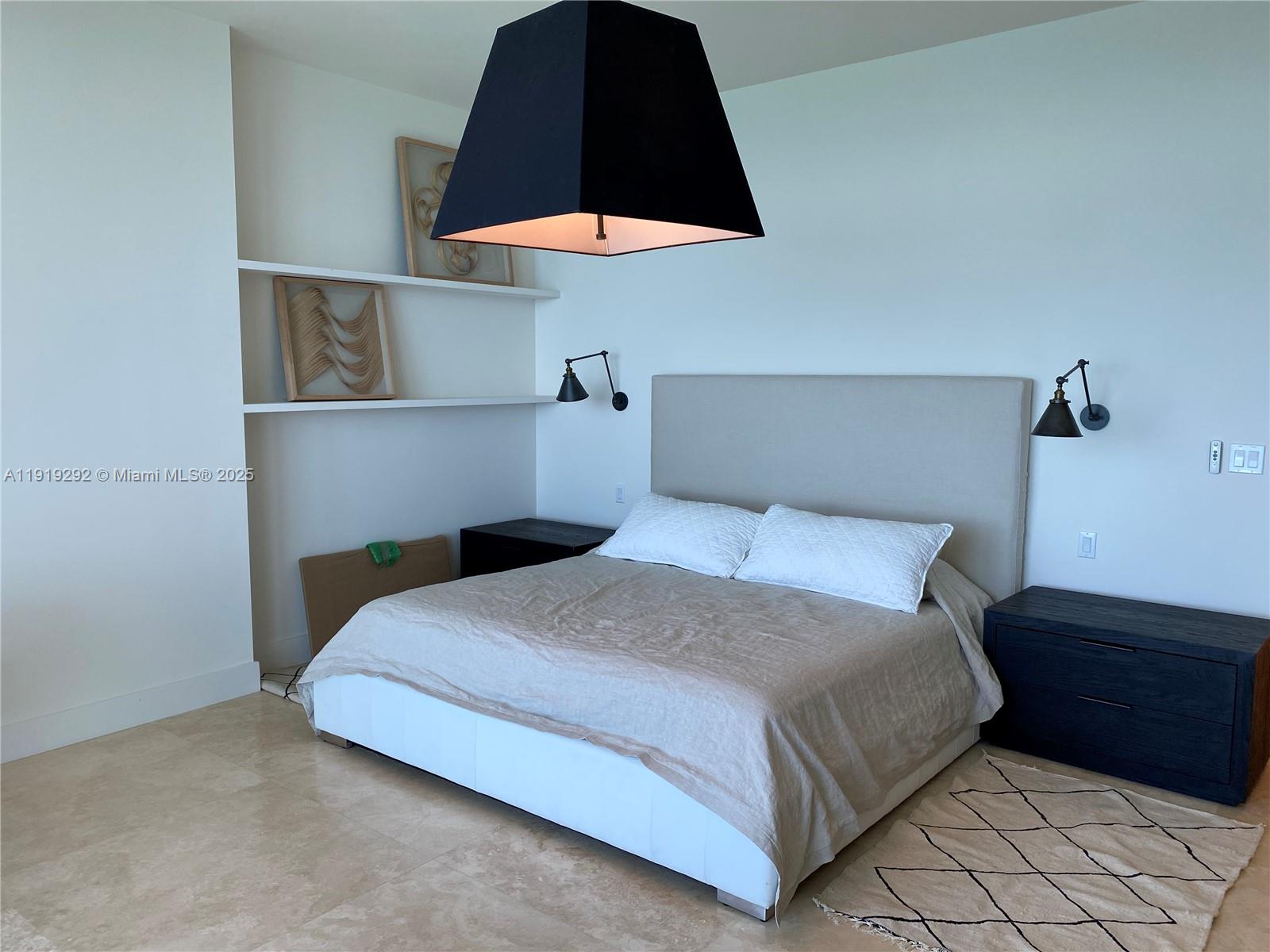 16901 Collins Ave 2203