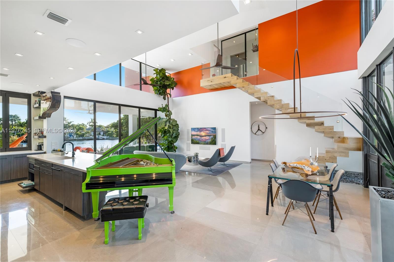 SOUTH CORAL POINT - Residential