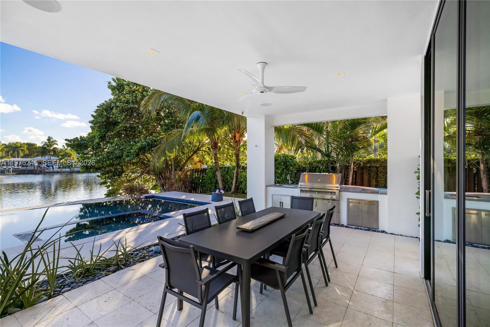 SOUTH CORAL POINT - Residential