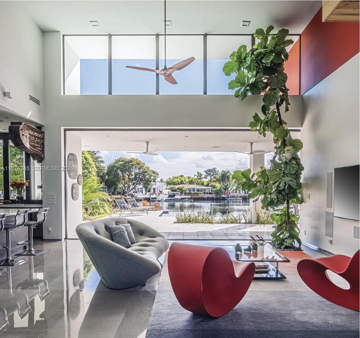 SOUTH CORAL POINT - Residential