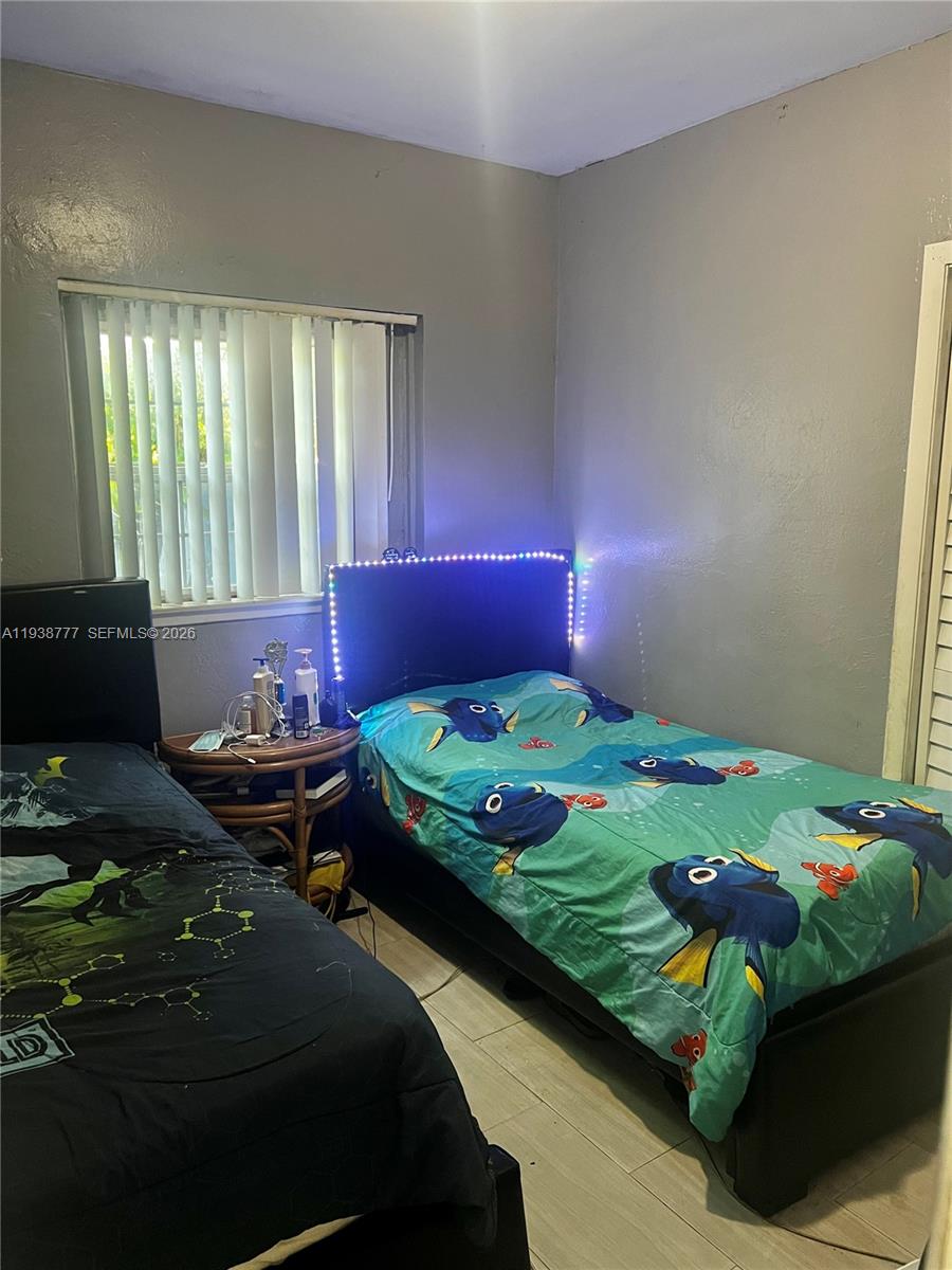 WEST MIAMI SHORES SEC D - Residential