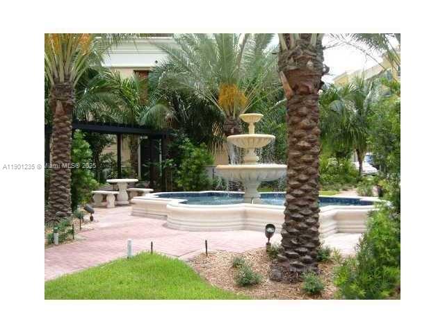 PUERTA DE PALMAS - Residential Lease