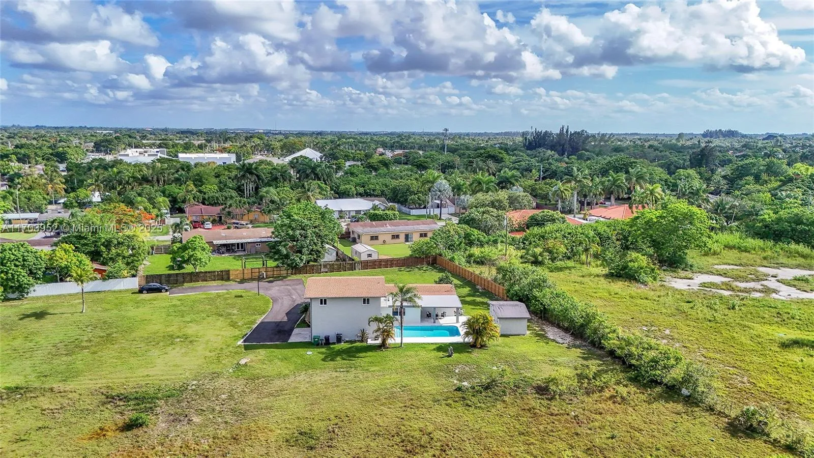 Miami, Florida 33177, United States, 4 Bedrooms Bedrooms, ,4 BathroomsBathrooms,Residential,Active,28376