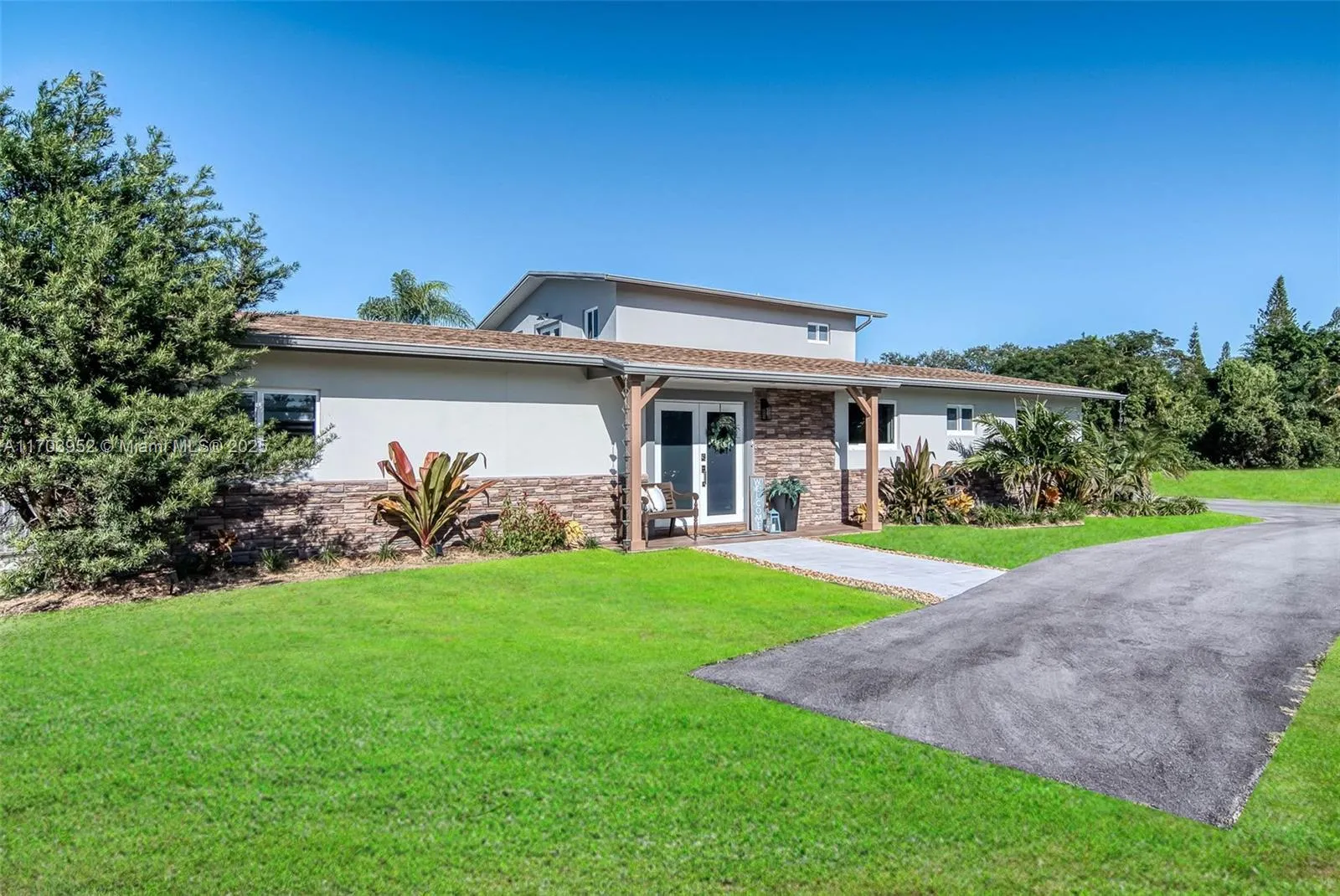 Miami, Florida 33177, United States, 4 Bedrooms Bedrooms, ,4 BathroomsBathrooms,Residential,Active,28376