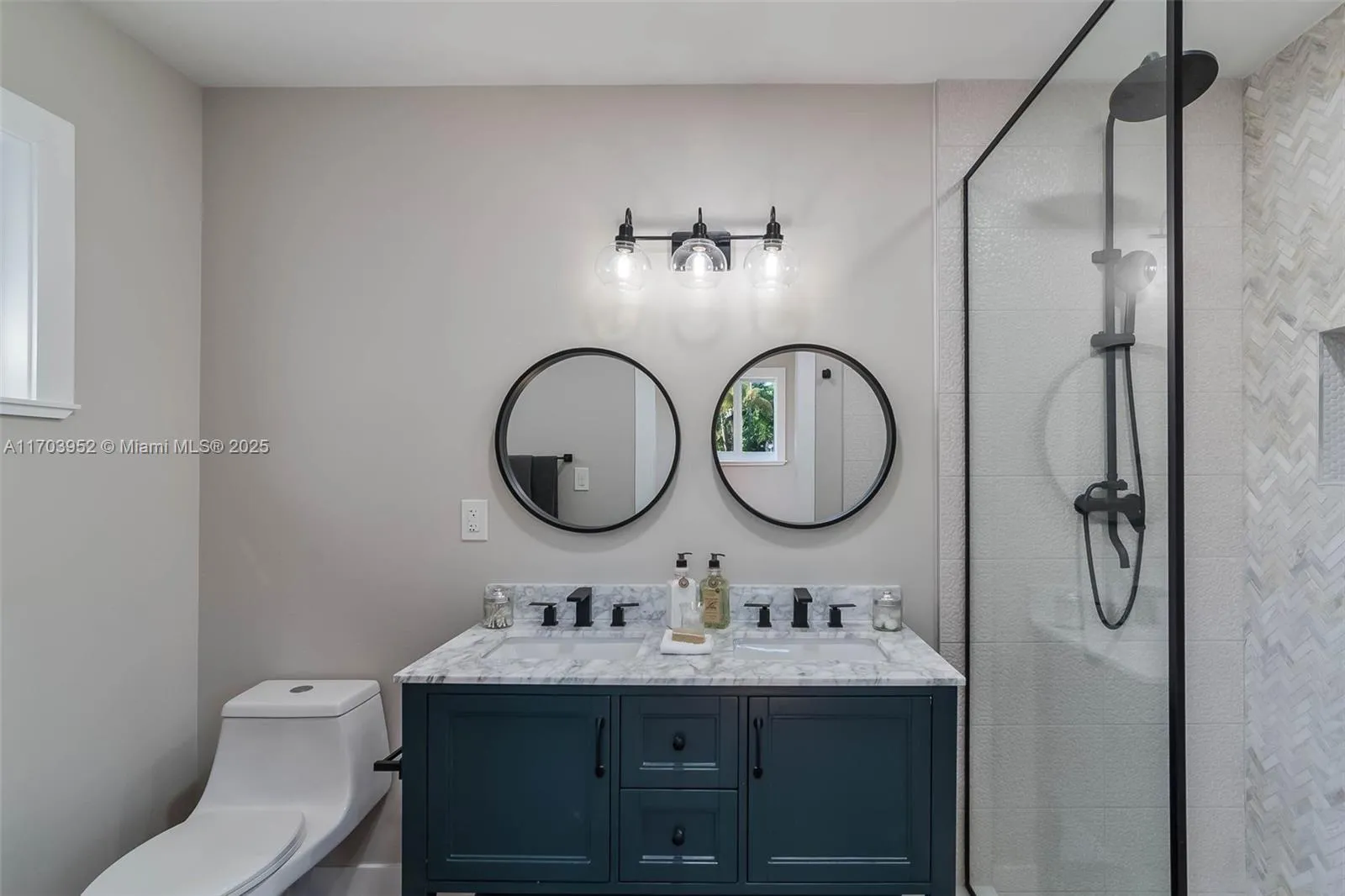 Miami, Florida 33177, United States, 4 Bedrooms Bedrooms, ,4 BathroomsBathrooms,Residential,Active,28376