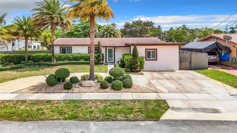 Photo of 2610 SW 19th St, Fort Lauderdale, FL 33312 (MLS # A11863784)