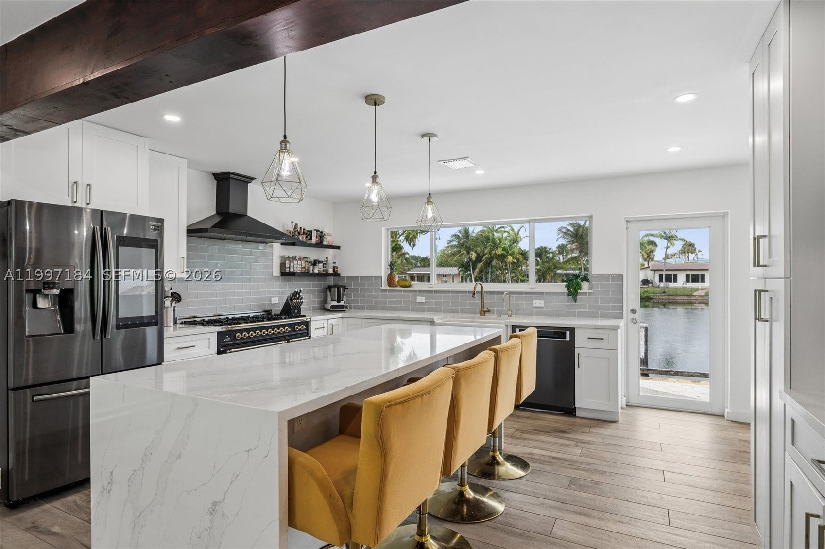 717 NW 30th St