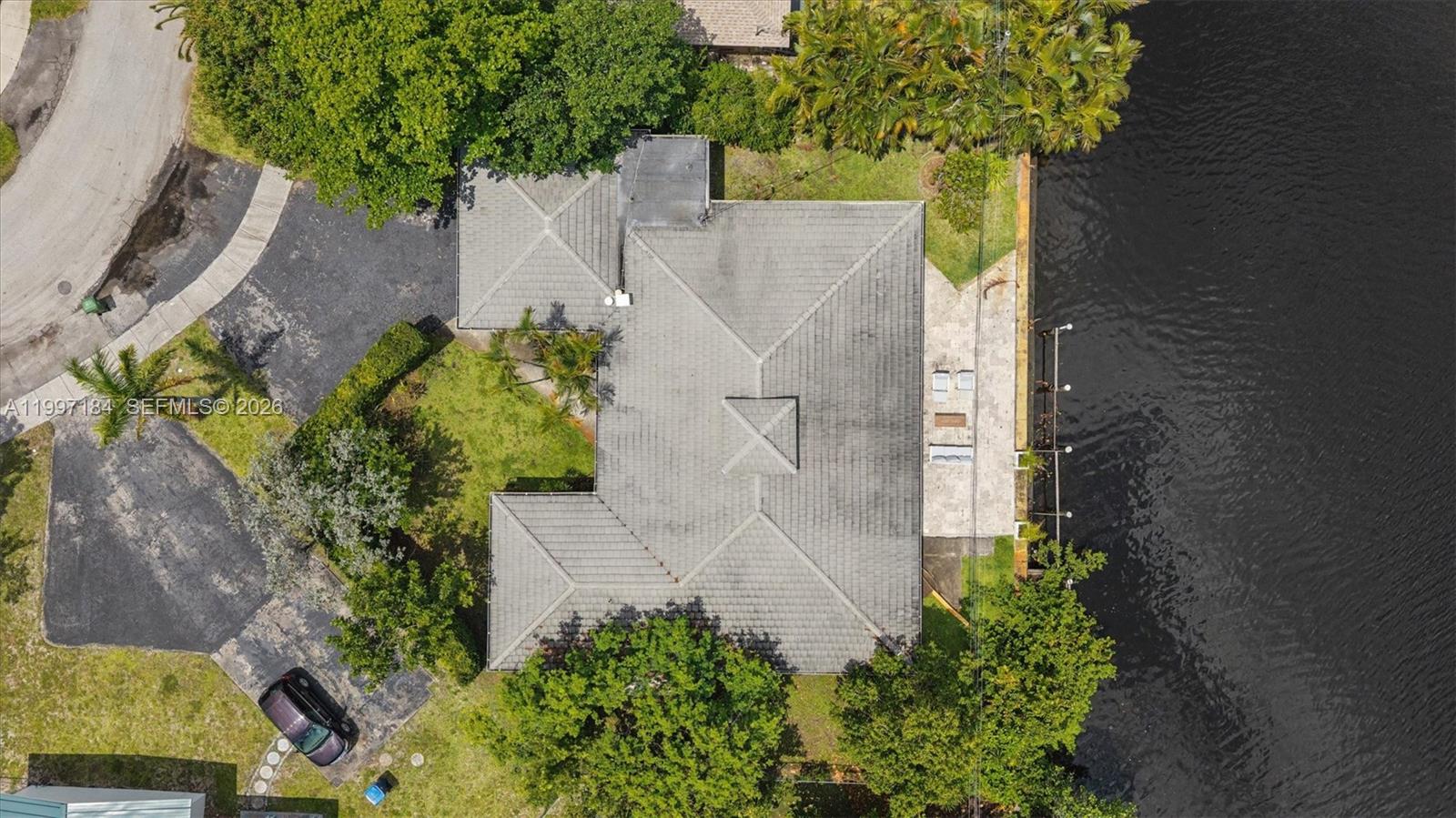 JENADA VILLAS - Residential