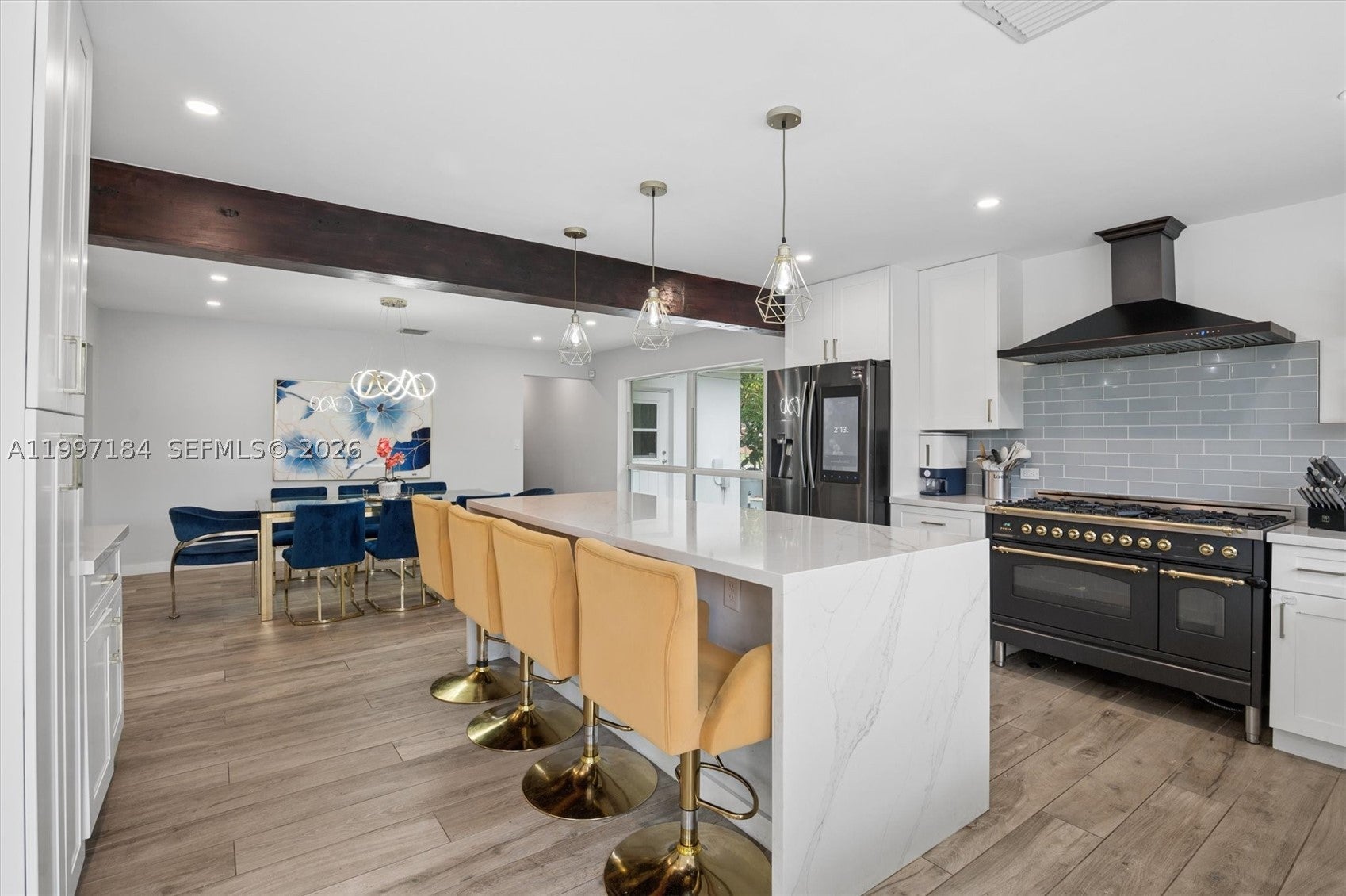 717 NW 30th St