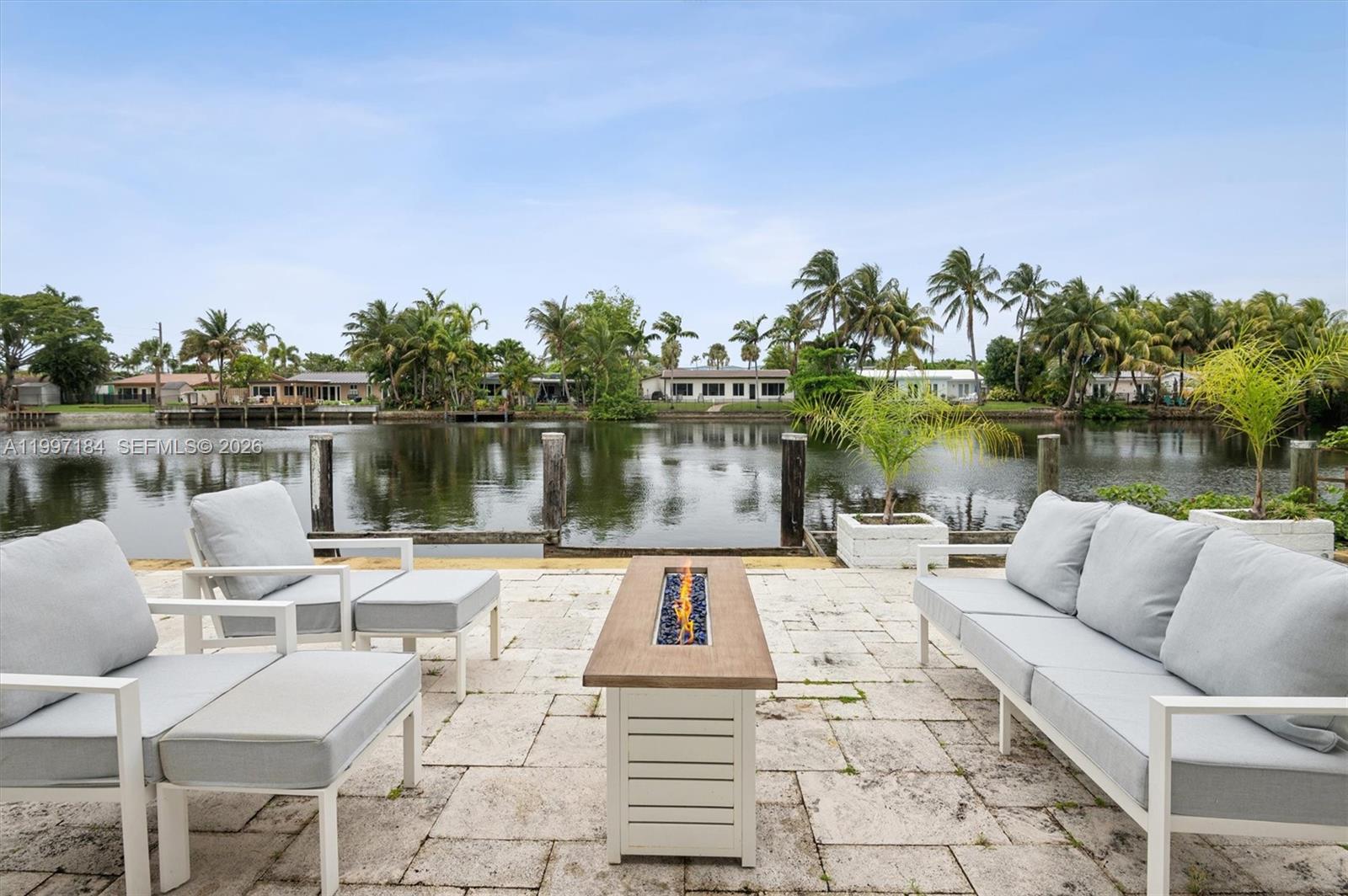 JENADA VILLAS - Residential