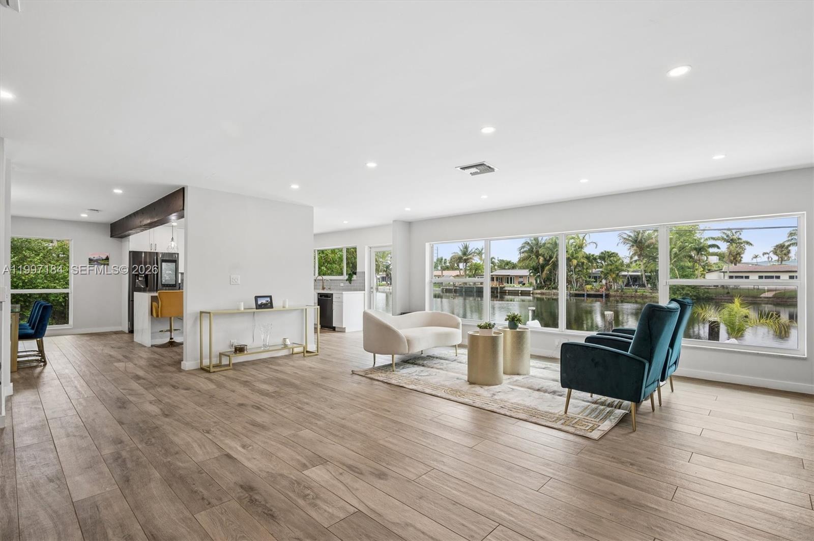 JENADA VILLAS - Residential