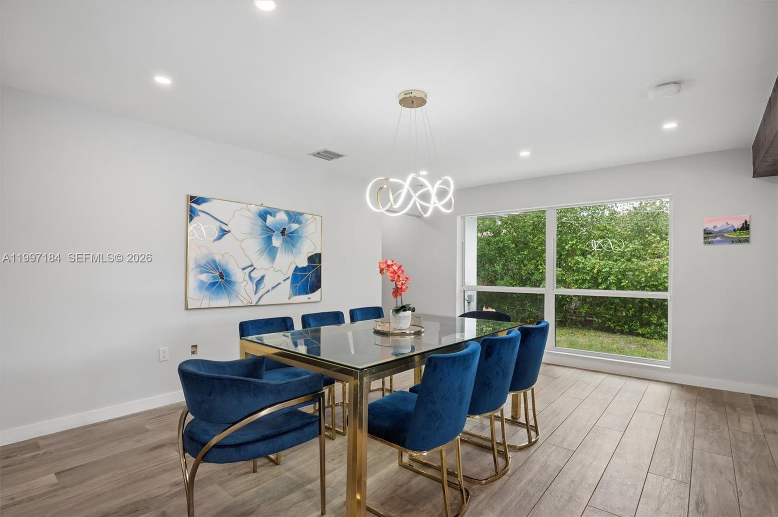 JENADA VILLAS - Residential