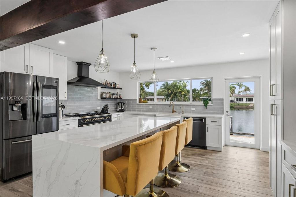 Photo of 717 NW 30th St, Wilton Manors, FL 33311 (MLS # A11997184)