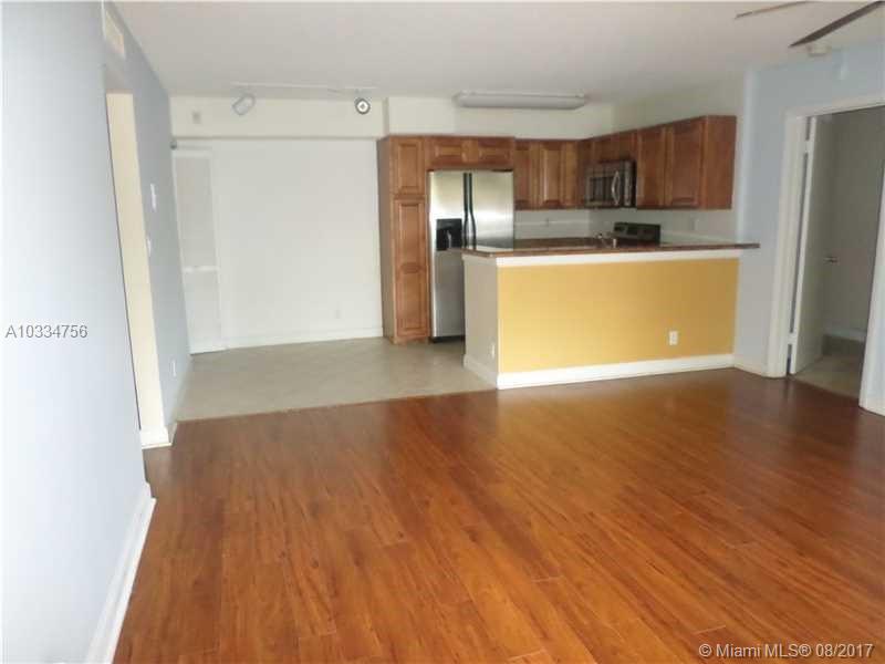 COCO PARC CONDO - Residential Lease