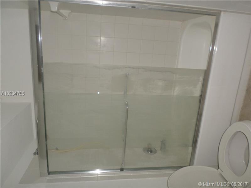 COCO PARC CONDO - Residential Lease