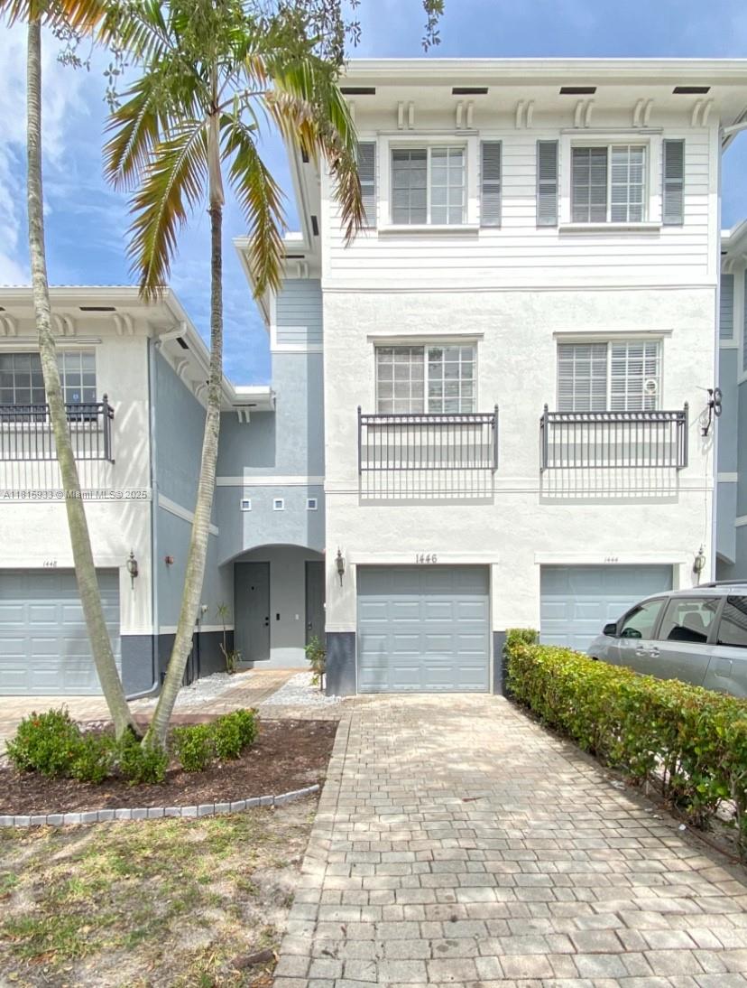 Rental Property at 1446 Nw 34th Way 1446, Lauderhill, Miami-Dade County, Florida - Bedrooms: 3 
Bathrooms: 2  - $2,400 MO.
