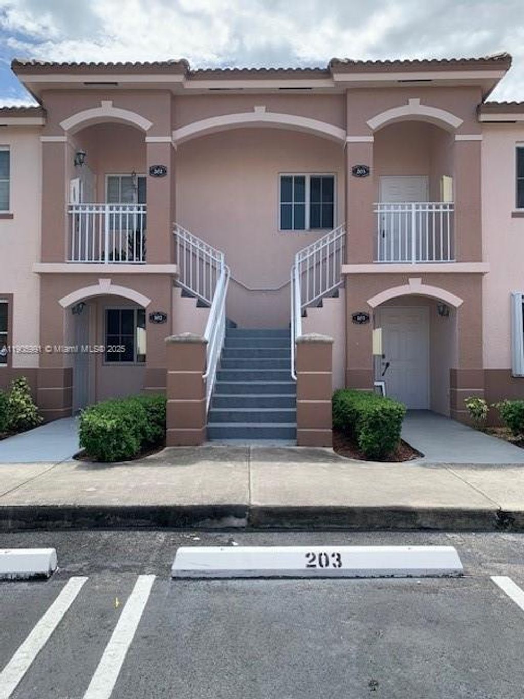 Photo of 1270 SE 27th St #203, Homestead, FL 33035 (MLS # A11905991)