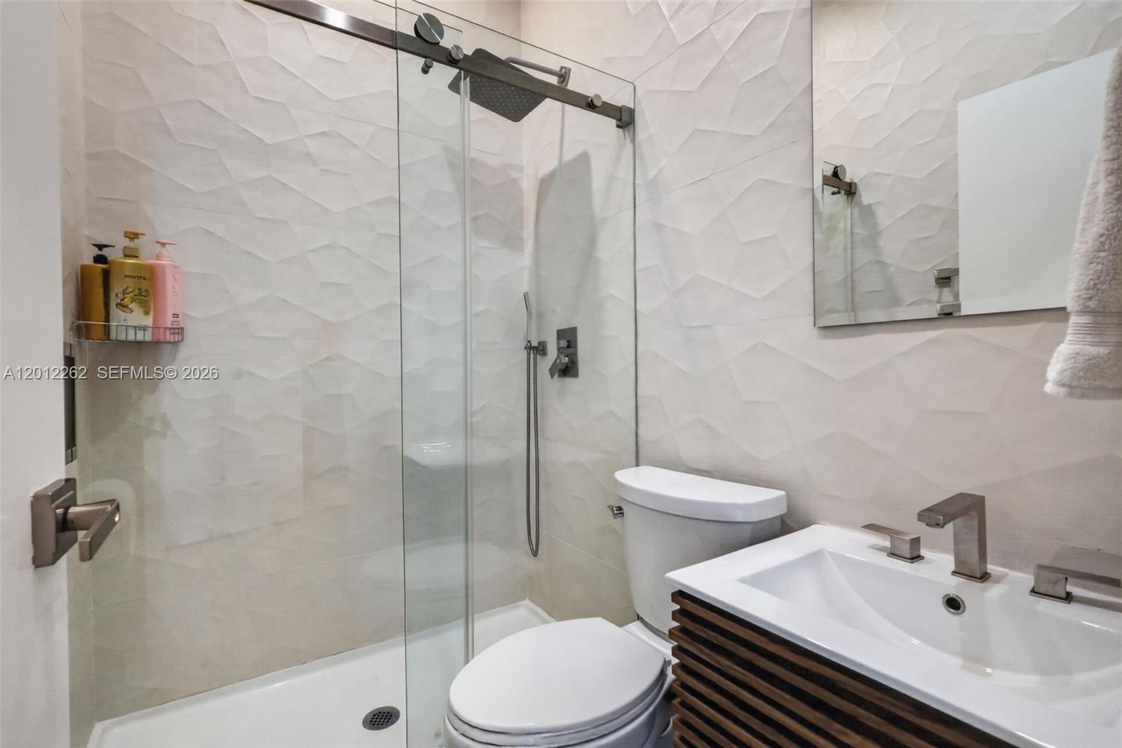 GREYKNOLL ESTATES - Residential