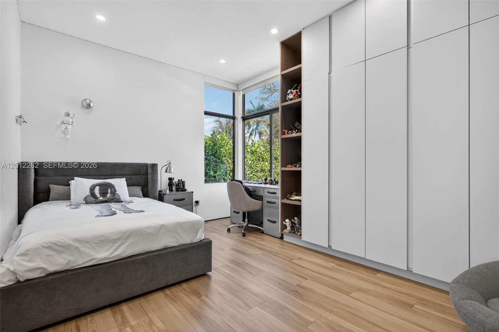 GREYKNOLL ESTATES - Residential